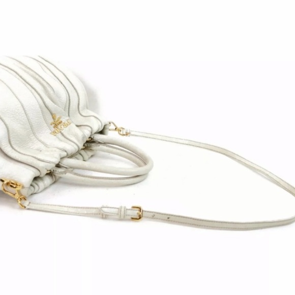 Sale !Leather Prada bag - Picture 5 of 14